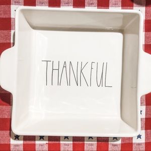 Rae Dunn “Thankful” square baking dish